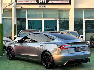 2024 Tesla MODEL 3 — миниатюра 4