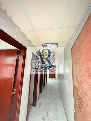 🏢 سكن عمال جديد بالكامل للإيجار – الصجعة، الشارقة