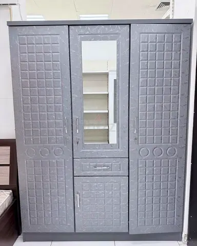 Grey 3 Door Wardrobe with Mirror