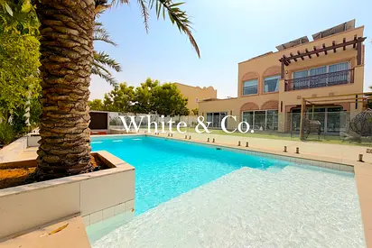 Fully Upgraded 5 Bedroom| Prime location