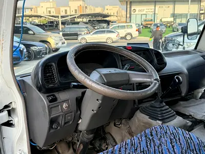 2008 Toyota COASTER — миниатюра 5