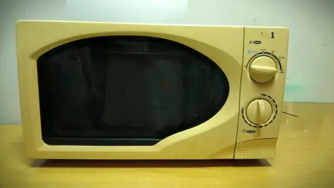 Nikai Microwave Oven 700W for Sale