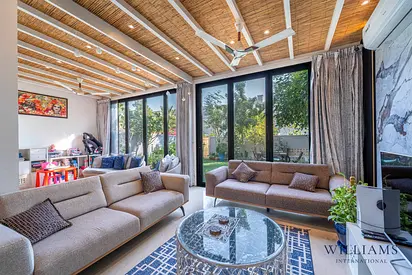 EXTENDED BALCONY | POOL AND PARK | MAIDS