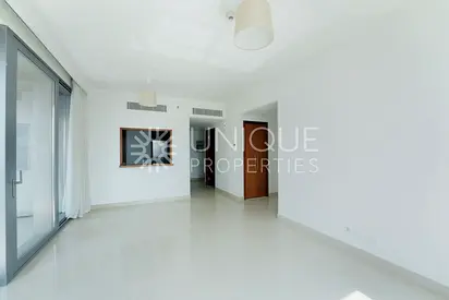 Spacious | Immaculate Condition | High Floor