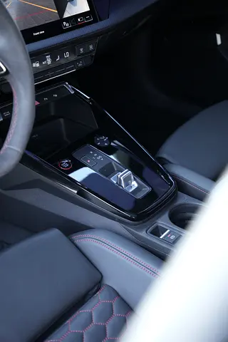 2024 AUDI RS3 — миниатюра 19