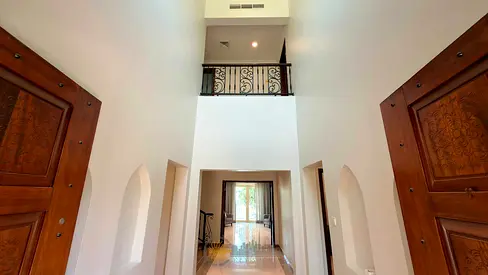 Fully Furnished | 4BHK + Maid's + Majlis + Formal Living Area | Grand Foyer | Spacious Layout | Lake View | Marina Skyline View