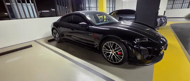 Porsche Taycan 4S, миниатюра 11