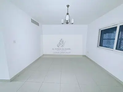 تسهيلات في الدفع| مساحات كبيرة| سهولة الوصول لدبي | موقع مميز | بناية عائلات مراقبة بالكاميرات