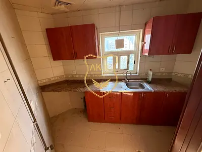 Big size studio available in Al Qulayaah, Sharjah. Separate kitchen, built-in wardrobe, spacious ro