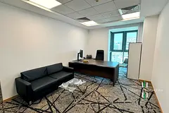 MODERN FLEXIBLE LAYOUT | BEST LOCATION | FUNISHED