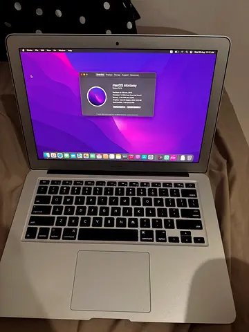 MacBook Air (13-inch, 2017) - macOS Monterey, 8GB RAM, 128GB SSD