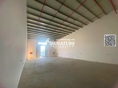 مستودع للإيجار بمساحة 2000 قدم مربع وقوة كهربائية 20 كيلوفولت أمبير في منطقة الجرف الصناعية 1، عجمان.