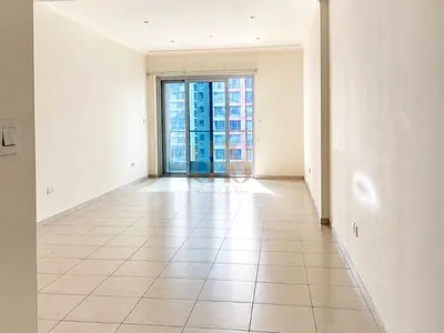 Spacious 2BR | Vacant | Marina Heights