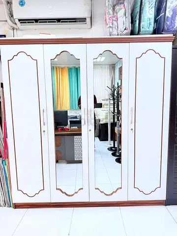 New White 4-Door Wardrobe with Mirrors