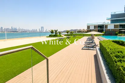 Beachfront Living| Prime Location| Vacant