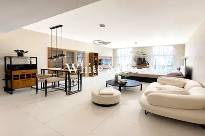 UPGRADED UNIT / VACANT / FULLY FURNISHED