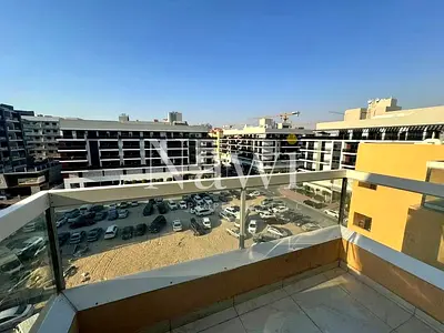 Spacious Unit | Vacant | With Amenities