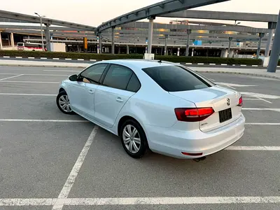 2018 Volkswagen JETTA 照片 2