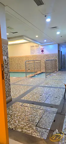 شقة حديثة بغرفتي نوم | ليوان في 1 مايو | دخول المسبح والنادي الرياضي