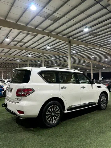 2014 Nissan PATROL 照片 4