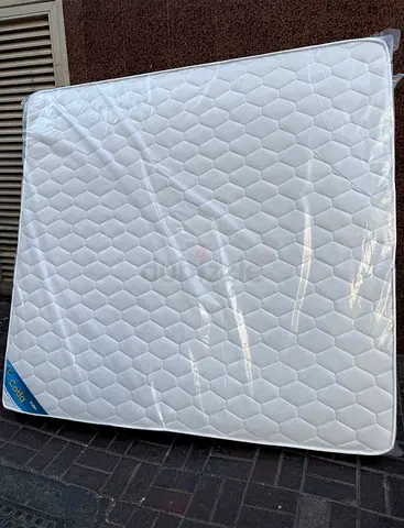 King size mattress 180x200cm.  24/7 times delivery service available