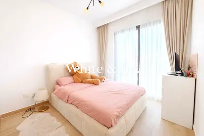 1 bed room | Plus Study | Nice Modern Unit