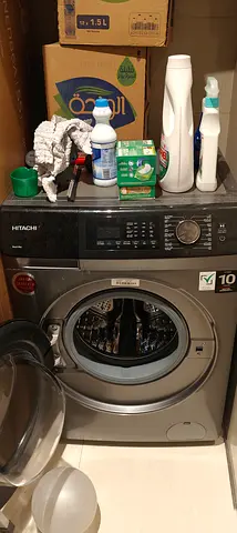 Hitachi front load washing machine - Excellent working condition. With 2 years extended warranty