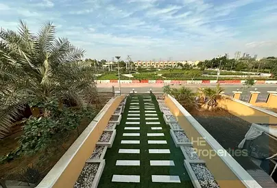 فيلا بغرفتي نوم | تصميم لوفت | إطلالة على وسط المدينة