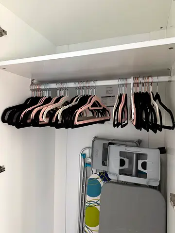 علاقات ملابس