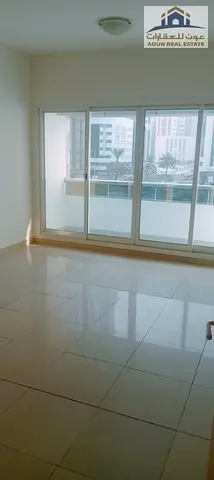 🏡 للإيجار – شقة غرفتين وصالة  ✨ فرصة مميزة للسكن في موقع ممتاز  🔹 الإيجار السنوي: 50,000 درهم 🔹 الدفع: 4 أو 6 شيكات (للعائلات) 🔹 التأمين: 2,500 در