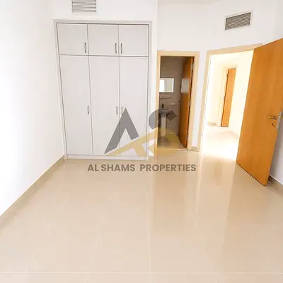 Affordable 2-bedroom/ wit balcony and wardrobe/prime location