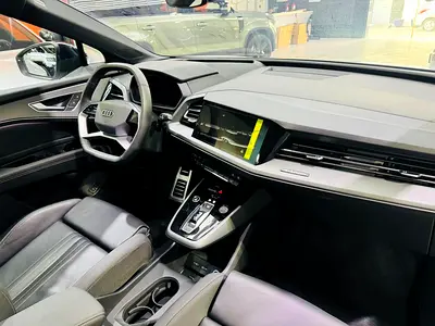 صورة 11 لـ 2024 AUDI Q5 E-TRON