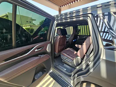 2023 Cadillac ESCALADE — миниатюра 9