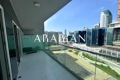 Vacant | Elegant | Furnished Option