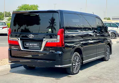 2023 Toyota GRANVIA — фото 5