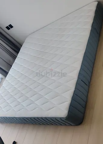 Ikea king size 180×200 vextendra mattress available in perfect condition