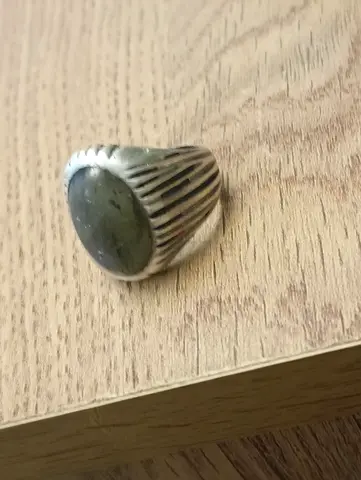 Vintage silver ring with agate stone