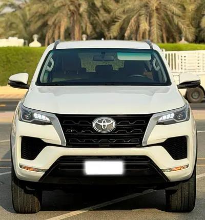 2023 Toyota FORTUNER 照片 2