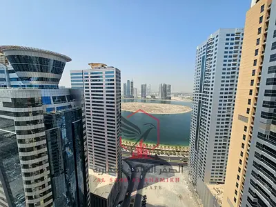 شقة واسعة للإيجار السنوي الخان 3غرف نوم وصاله اطلاله بحريه باركن مجاني جيم ومسبح مجاني كيدز اريا تكييف مركزي صيانه مجانيه قريبه علي مخرج دبي