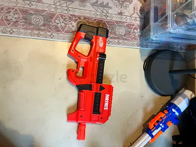Fortnite Submachine gun, electric, needs batteries, rapid fire