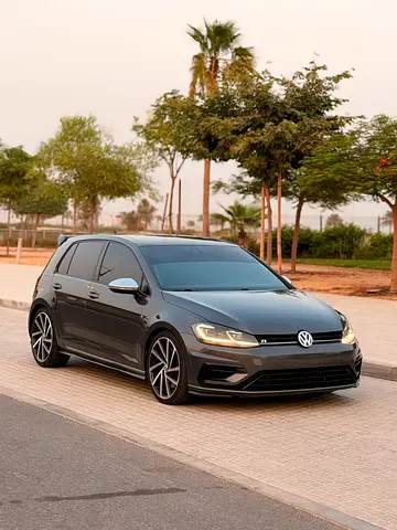 صورة 2 لـ 2019 Volkswagen GOLF R