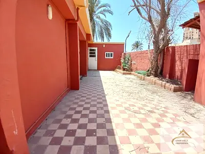 VERY BIG VILLA 4 BHK JUST 95K DRIVER ROOM MAIDROOM GARDEN AREA BIG PARKING AREA  NEAR BEACH