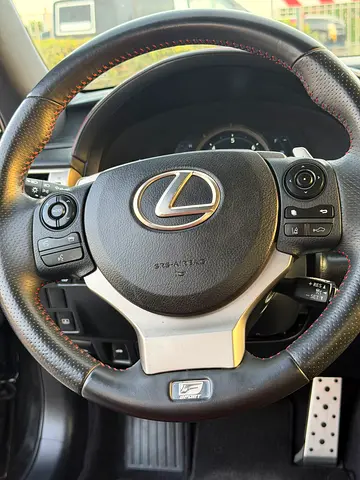 صورة 12 لـ 2014 Lexus IS-SERIES