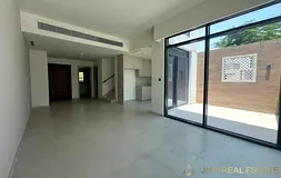 Single Row | Vacant | Maid Room