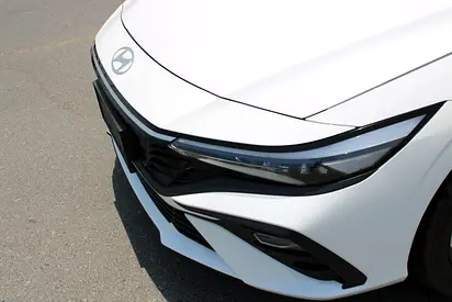 2025 Hyundai ELANTRA 照片 2