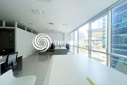 Vacant | Spacious | Fully Fitted