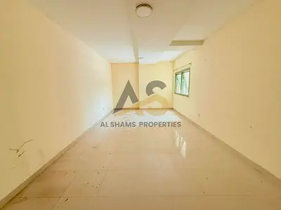 PARKING FREE/ GET SPACIOUS BIG SIZE STUDIO
