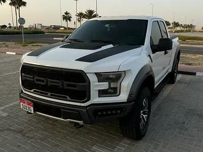 Ford raptor... Model 2018...gcc specifications... Super clean