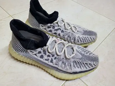 Used adidas Yeezy V2 CMPT Mens Shoe (44-EU)