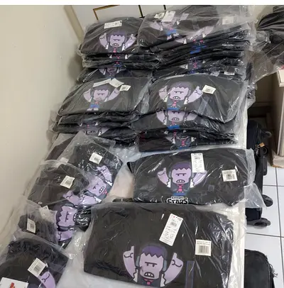 brawl stars hoodies available in different size 50 to 60 pieces age 7 to 12 brand new